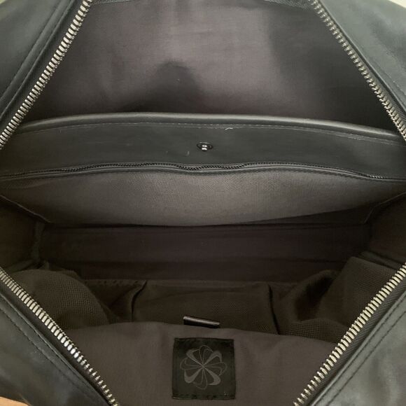 Nike Swoosh Leather Laptop Briefcase Shoulder Bag - Picture 9 of 11